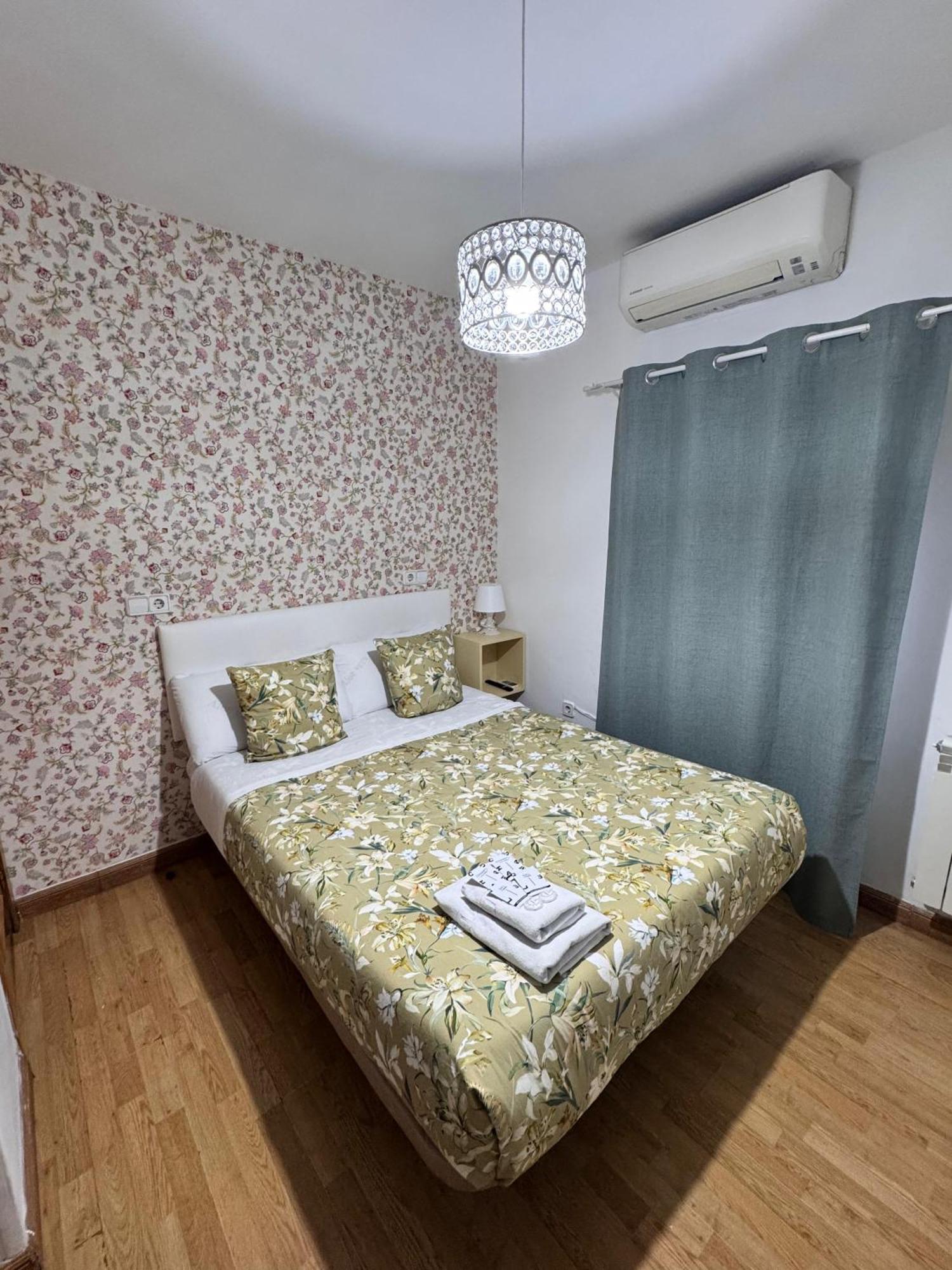 Hostal Flat55Madrid — Zdjęcia 1